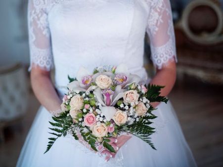 Video: 14 વર્ષના લગ્ન ખતમ કરી મહિલાએ કરી પાર્ટી, લગ્નનો ડ્રેસ સળગાવ્યો