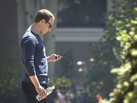 ટિમ કુકની ટીકાઓથી નારાજ માર્ક