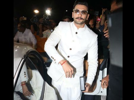 પરિવાર અને દોસ્ત થશે શામેલ