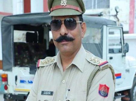 ઈન્સ્પેક્ટર સુબોધ સિંહ સહિત બે લોકોની હત્યા