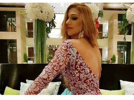 બિગ બોસ 12 ફિનાલે પહેલા જસલીન મથારુની ફોટોએ આગ લગાવી