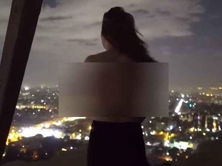 ફોટોગ્રાફર એન્ડ્રિયાસ એચવીડે વીડિયો પોસ્ટ કર્યો ફોટોગ્રાફર એન્ડ્રિયાસ એચવીડે વીડિયો પોસ્ટ કર્યો