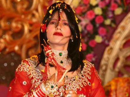 રાધે માંએ કસમ ખાધી, હવે ક્યારેય પણ ભક્તોના ખોળામાં નહીં બેસું