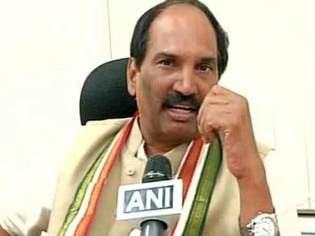 ઉત્તમ કુમારે સવાલ ઉઠાવ્યો