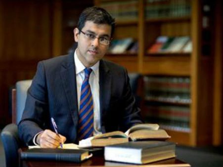 કોણ છે આદિત્ય બામજેઈ