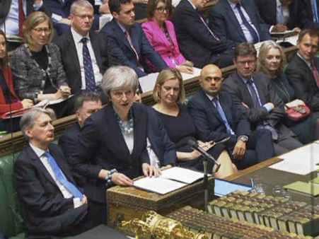 બ્રેક્ઝિટ ડીલમાં હાર બાદ થેરેસા મેને મોટી રાહત, માંડ માંડ બચી સરકાર