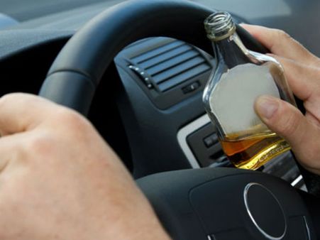 7. ડ્રાઈવર નક્કી કરેલા વ્યક્તિને નશો ન કરવા દો