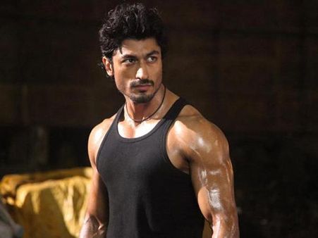 કમાન્ડો કમાન્ડો