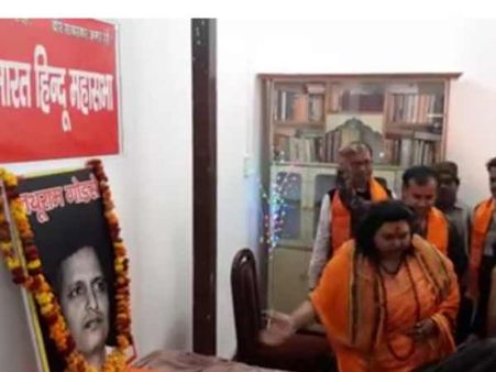 વીડિયો વાયરલ થયા બાદ પોલિસ હરકતમાં આવી વીડિયો વાયરલ થયા બાદ પોલિસ હરકતમાં આવી