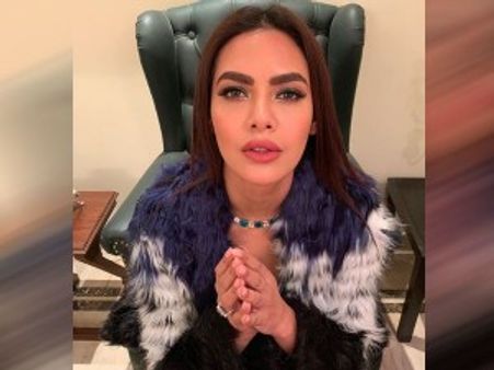 હાર્દિક પંડ્યા સાથે જોડાયેલા સવાલ પર ભડકી ઈશા ગુપ્તાઃ કોણે કહ્યુ તે મારો દોસ્ત છે?