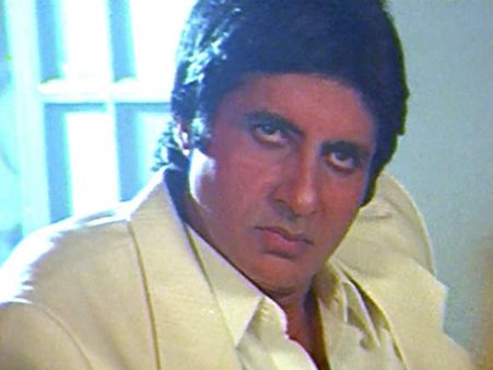 વિજય દીનાનાથ ચૌહાણ