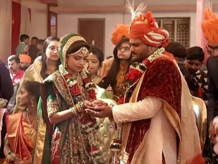 હાર્દિક પટેલના બાળપણની મિત્ર કિંજલ સાથે લગ્ન થયા