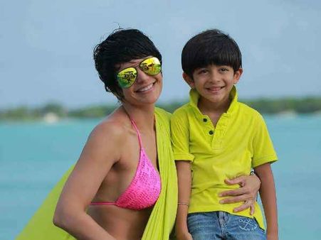 ક્રિકેટ મેચ હોસ્ટ