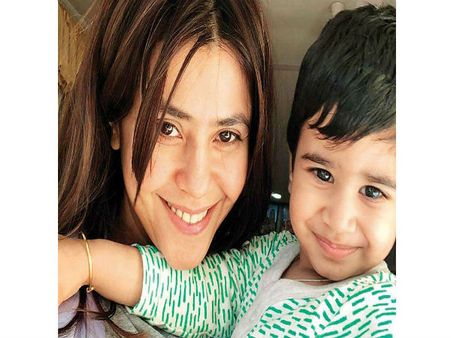 તુષારના પુત્ર લક્ષ્યના ફોટા તુષારના પુત્ર લક્ષ્યના ફોટા