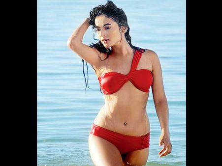 જુઓ હૉટ તસવીરો જુઓ હૉટ તસવીરો