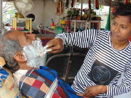 બનાવ્યું સલૂન