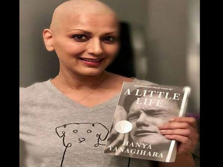 કેન્સર સામે જંગ જીતીને આવેલ સોનાલી બેન્દ્રેએ ન્યૂ યર પર ઈમોશનલ પોસ્ટ શેર કરી