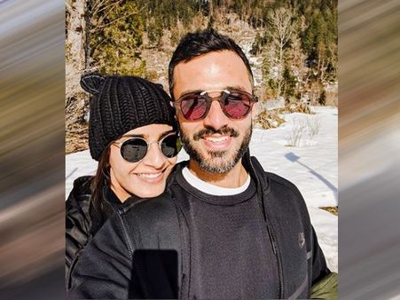 2 અઠવાડિયા પણ મળ્યા વિના નથી રહી શકતી સોનમ 2 અઠવાડિયા પણ મળ્યા વિના નથી રહી શકતી સોનમ