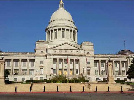 અમેરિકન સદનમાં શટડાઉન ખતમ કરવા માટે આ બિલને મળી મંજૂરી