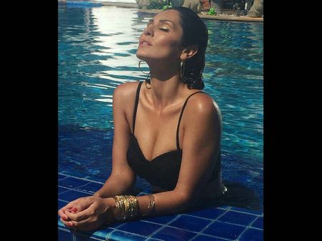 ફિલ્મોમાંથી ગાયબ 