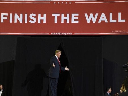 કેમ ટ્રમ્પ ઈચ્છે છે દિવાલ? કેમ ટ્રમ્પ ઈચ્છે છે દિવાલ?