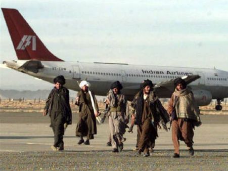 આ રીતે થઈ હતી મસૂદ અઝહરની મુક્તિ આ રીતે થઈ હતી મસૂદ અઝહરની મુક્તિ