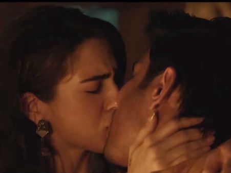 સારા અલી ખાન સારા અલી ખાન