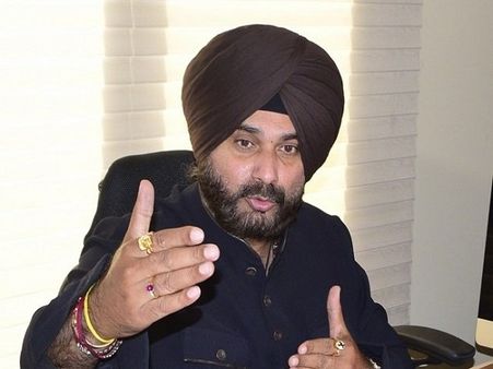 નવજોત સિંહ સિદ્ધુએ એરફોર્સના વખાણ કર્યા