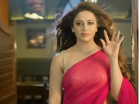 સેક્સી સુપરસ્ટાર નેહા પોડસેની પહેલીવાર આટલી હોટ તસ્વીર, એકલામાં જુઓ