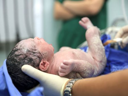 કુટુંબના સભ્યો સેનામાં છે