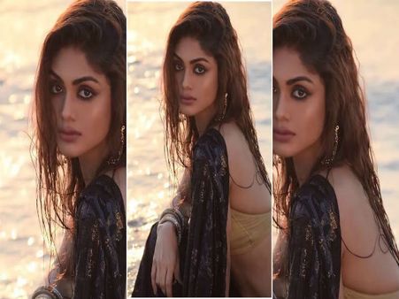 આ ટીવી સ્ટારે ગોલ્ડન બિકીનીમાં આગ લગાવી, એકલામાં જુઓ