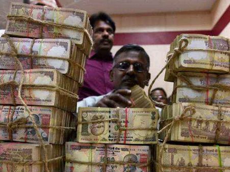 તહેવારમાં વધે છે કેશનો ઉપયોગ