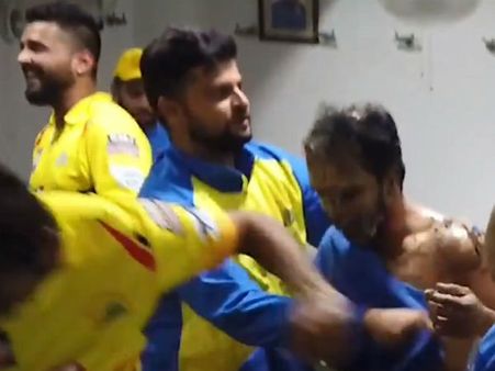 IPL 2019: જાધવને ટુવાલ આપવા પર ધોનીએ રૈનાને કહી એવી વાત, વીડિયો વાયરલ