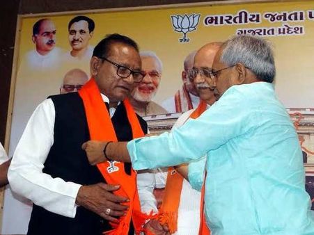 કોળી સમાજના દિગ્ગજ પરસોત્તમ સાબરિયા ભાજપમાં આવ્યા