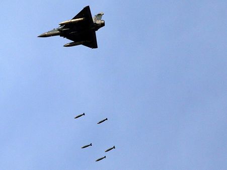 એર સ્ટ્રાઈક બાદ ચાલુ છે રાજકારણ