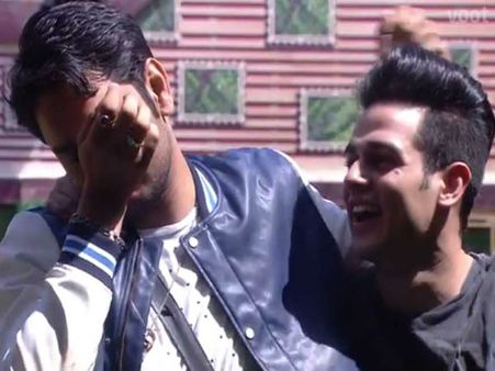 પ્રિયાંકે માર્યો વિકાસને ધક્કો