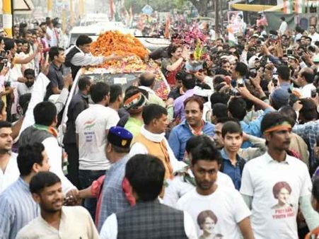 પ્રિયંકા ગાંધીનો રોડ શો