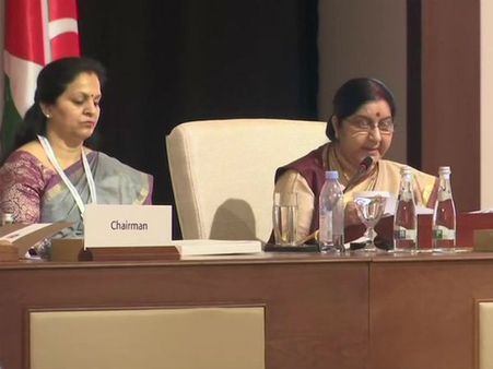 OIC: સુષ્મા સ્વરાજે ઈસ્લામિક દેશો સામે પાકને ઘેર્યુ, ચિડાયેલા પાકે કર્યો બૉયકૉટ