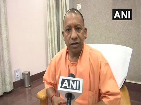 યોગી આદિત્યનાથી પર પણ લાગ્યો 72 કલાકનો પ્રતિબંધ