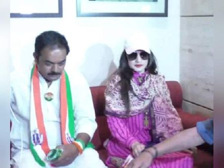 કોંગ્રેસે વડોદરામાં પ્રચાર કરવા માટે અમિષા પટેલને બોલાવી