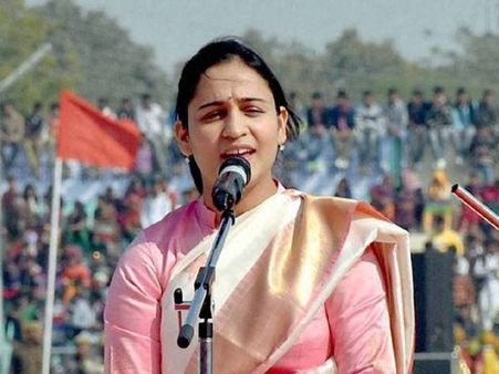 આઝમના ‘ખાખી અંડરવિયર'વાળા નિવેદન પર શું બોલી નાની વહુ અપર્ણા યાદવ