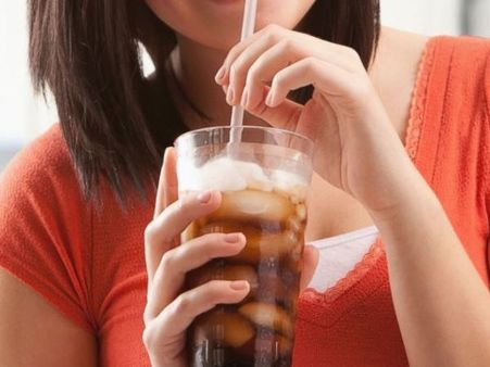 30 રૂપિયાની કોલ્ડ ડ્રિન્કએ 7 વર્ષનો સંબંધ તોડ્યો 30 રૂપિયાની કોલ્ડ ડ્રિન્કએ 7 વર્ષનો સંબંધ તોડ્યો