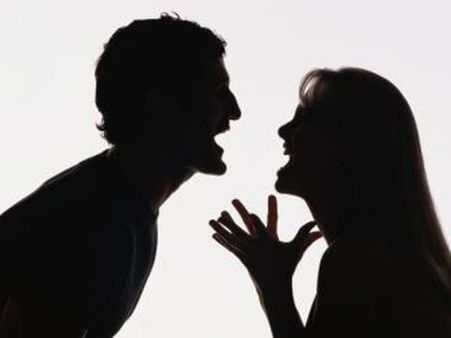 તું નકામા ખર્ચા કરે છે, પત્ની નહીં બની શકે તું નકામા ખર્ચા કરે છે, પત્ની નહીં બની શકે