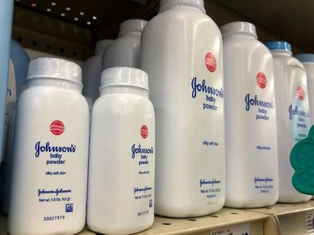 જૉનસન એન્ડ જૉન્સન શેમ્પુમાં મળ્યા કેન્સર પેદા કરતા કેમિકલ, ટેસ્ટ માટે મોકલાયા સેમ્પલ