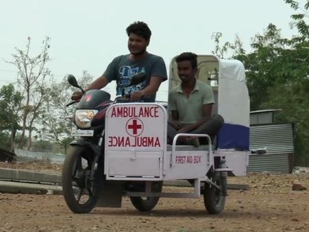 મધ્યપ્રદેશના એન્જીનીયરીંગ વિધાર્થીઓએ બાઈક એમ્બ્યુલન્સ તૈયાર કરી