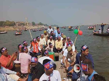 વિંધ્યાચલથી નીકળેલી યાત્રા નગરમાં પહોંચી