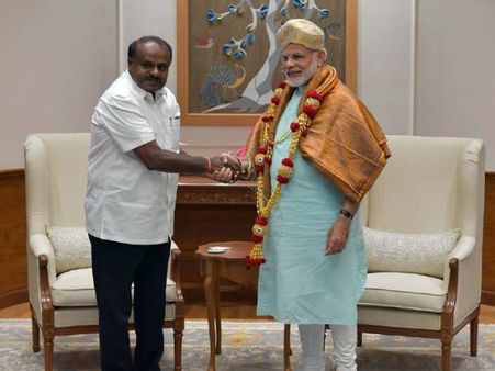 અમારા મીડિયા મિત્રને અમારો ચહેરો પસંદ નથી