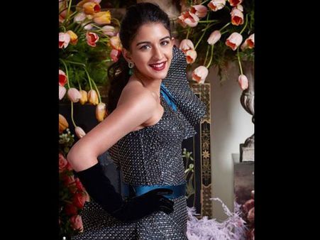 અનંત અંબાણીની ગર્લફ્રેંડ રાધિકાની સુંદર ફોટો સામે આવી