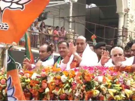 પાર્ટી કાર્યાલયથી શરૂ થયો રોડ શો