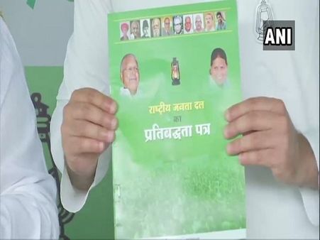 મીડિયાને લોકતાંત્રિક વ્યવસ્થા સાથે જોડવાનું કામ કરીશુઃ તેજસ્વી